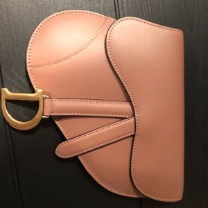 Dior sanddle belt bag